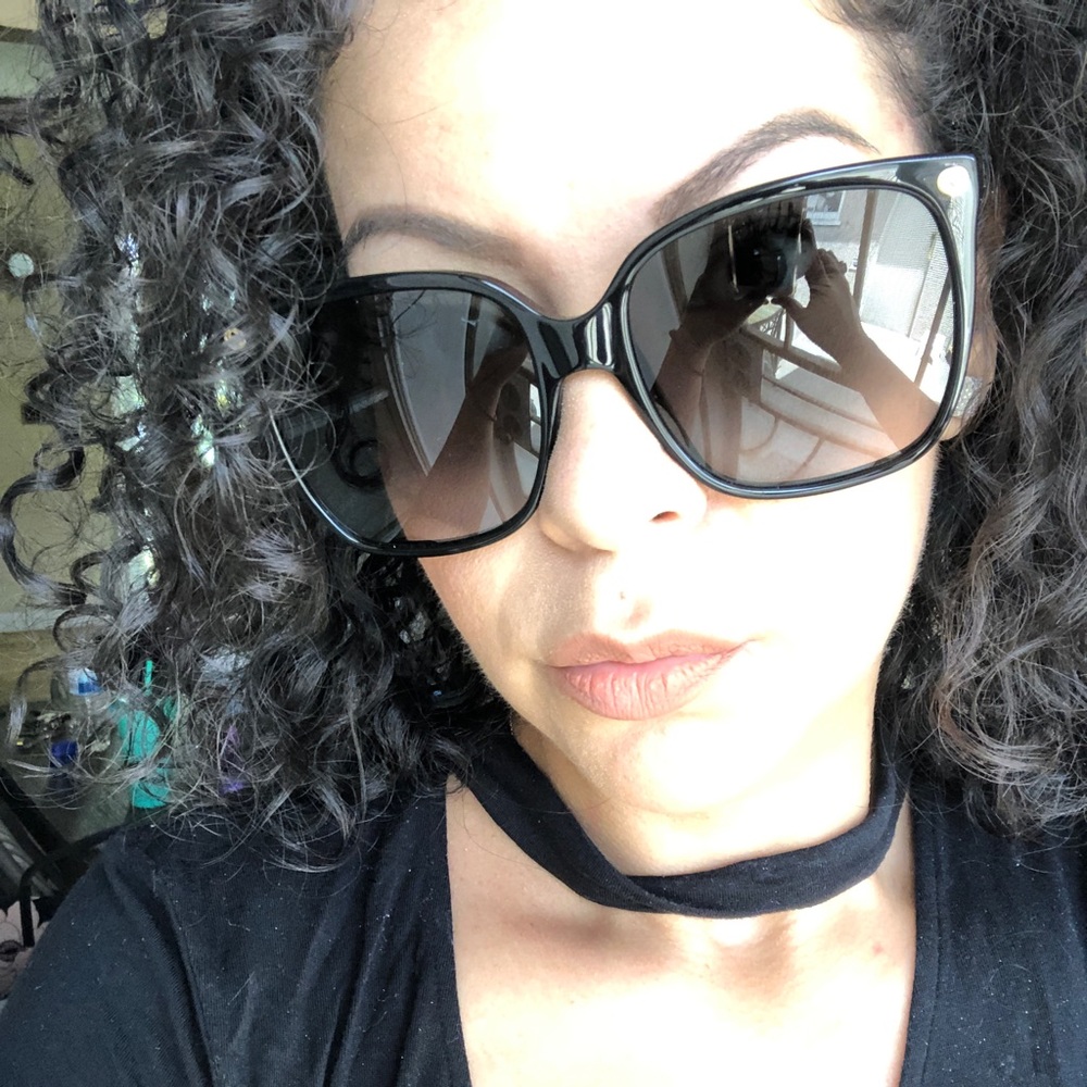 Meet your Posher, Daniza